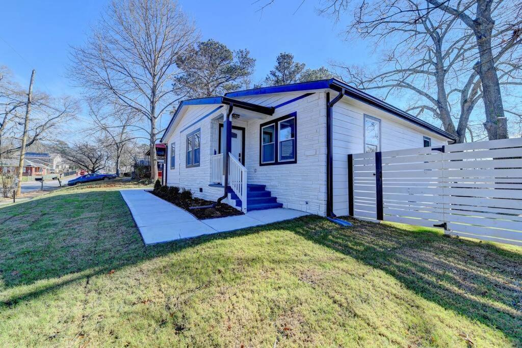 Modern Home At Colonial College Park Atlanta Exterior photo